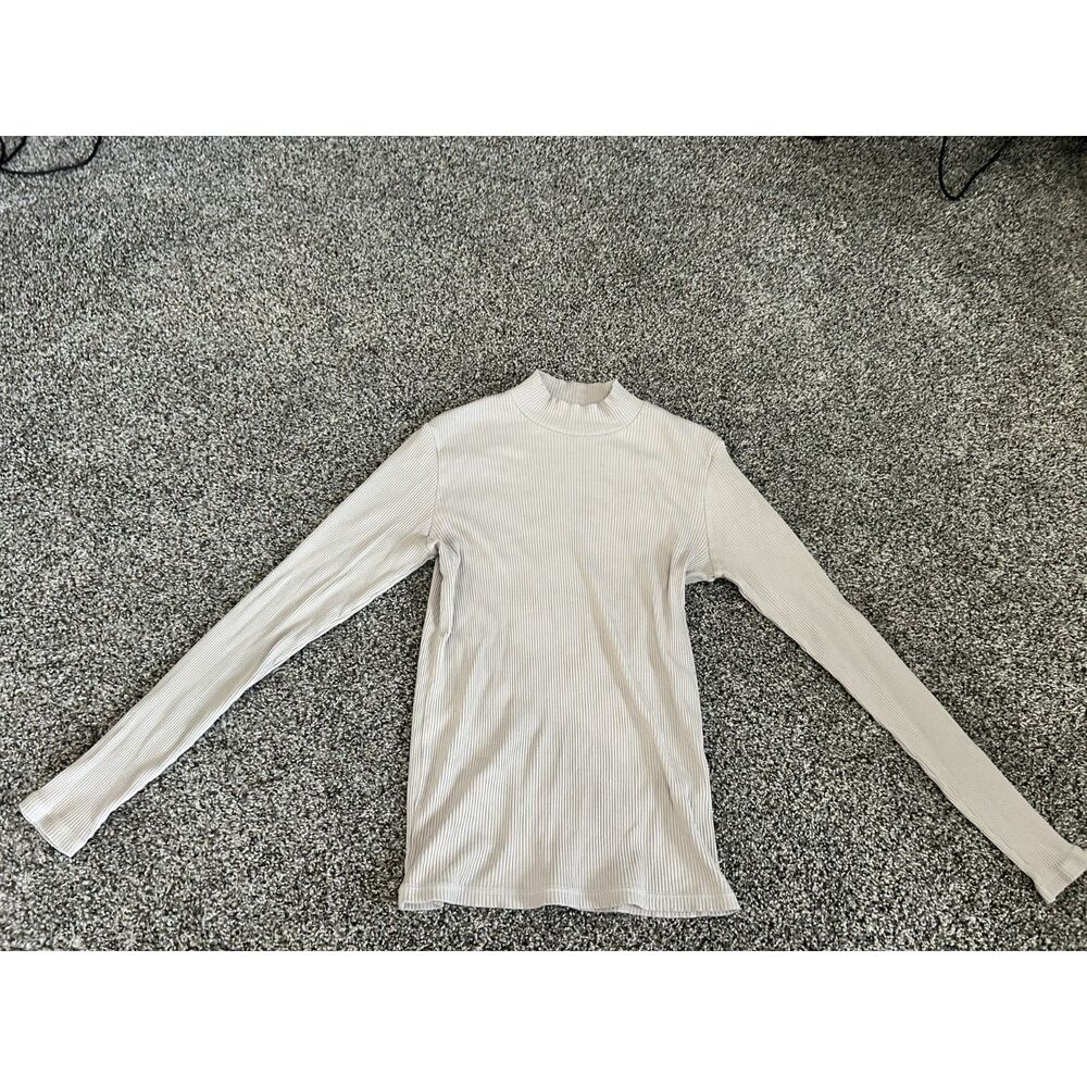 UNIQLO off-white ribbed long-sleeve knit turtleneck top M